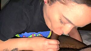 Ebony najstnica dobi surov hotelni seks z ogromnim kurcem