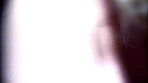Tehénlány lovagol egy nagy farkon ebben a szörnyeteg fasz pornó videóban