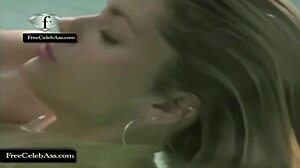 Блондинка-бомба Наталья Меша позирует голой на провокационной фотосессии