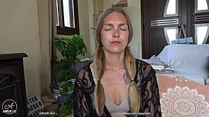 Sperma-Retention und Selbst-Bondage-Meditation für mehrere Orgasmen