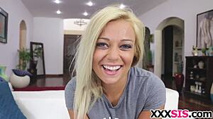 Blonde Kenzie Green nyter hardcore sex med en monsterkuk